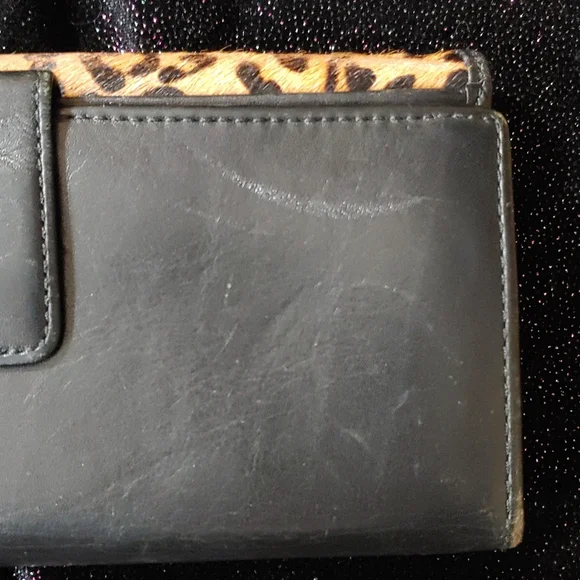 Fossil Leopard Leather Large Wallet - Picture 7 of 16